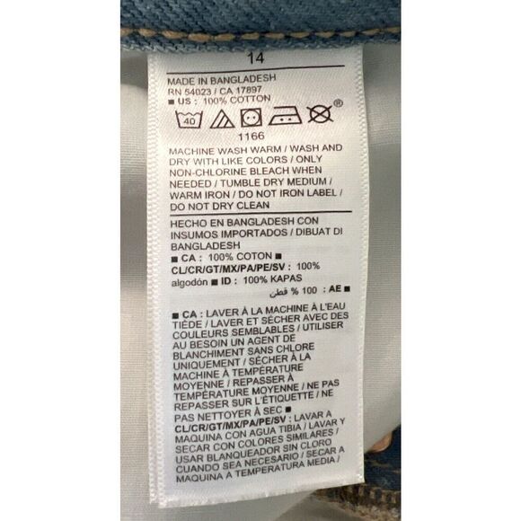 Old Navy Shorts Womens Sz 14 OG Straight High Rise Light Blue Denim Cut-Offs - Picture 6 of 6